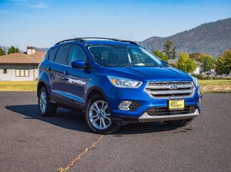 Used 2017 Ford Escape SE w/ Equipment Group 201A image 1