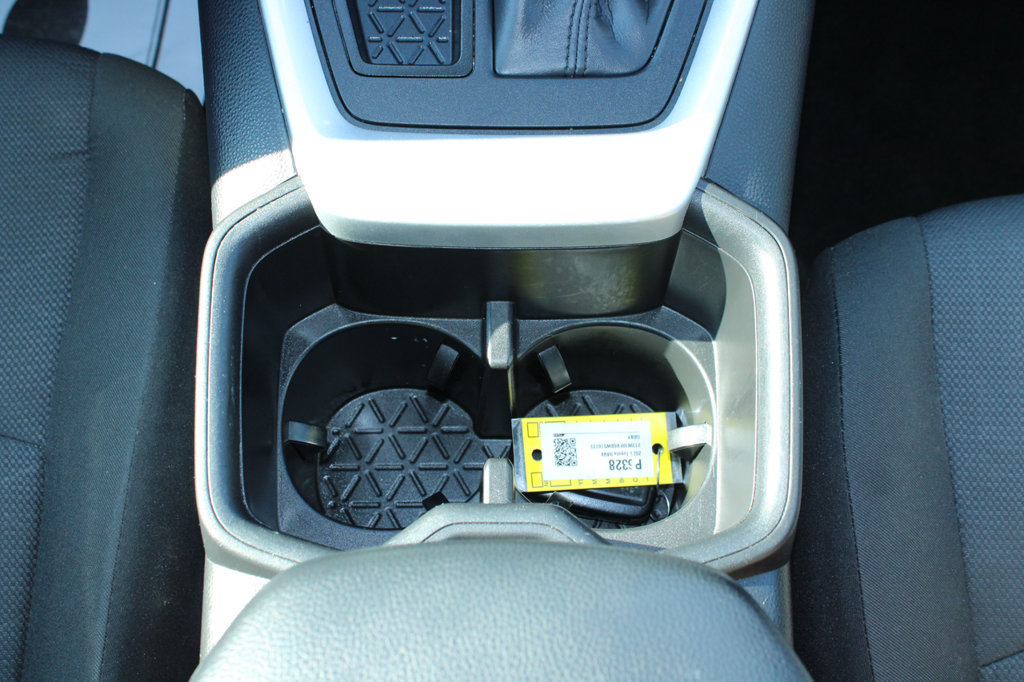 Used 2025 Toyota RAV4 XLE FWD image 27