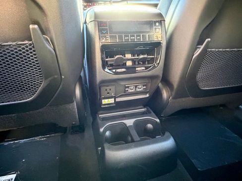 New 2025 Jeep Grand Cherokee L Limited w/ Luxury Tech Group II AWD/4WD image 25