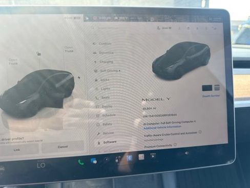 Used 2024 Tesla Model Y Long Range RWD image 11