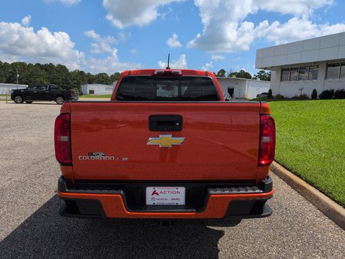 Used 2019 Chevrolet Colorado Z71 image 3