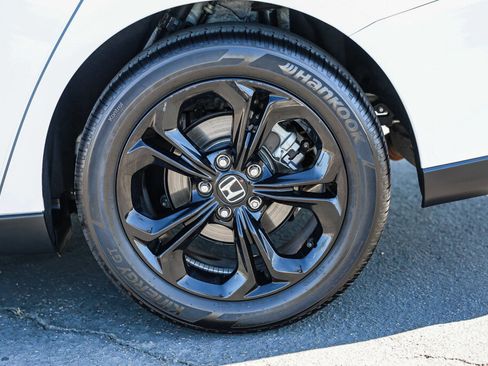 Used 2025 Honda Accord SE image 30