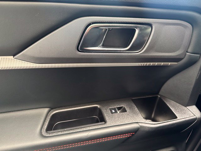 Used 2025 Ford Explorer ST-Line RWD image 9