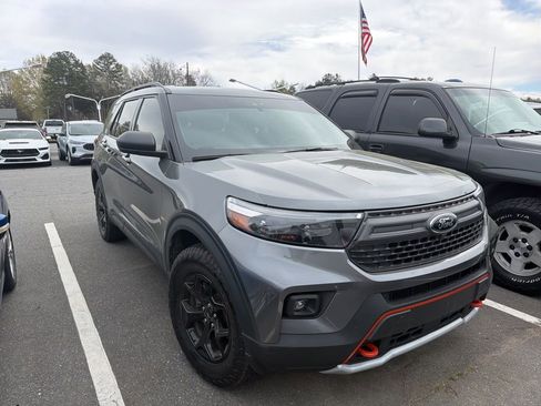 Used 2022 Ford Explorer Timberline image 2