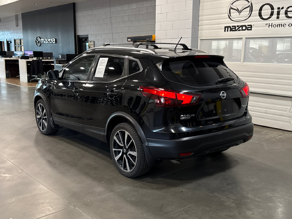 Used 2017 Nissan Rogue Sport SL w/ SL Premium Package AWD/4WD image 24