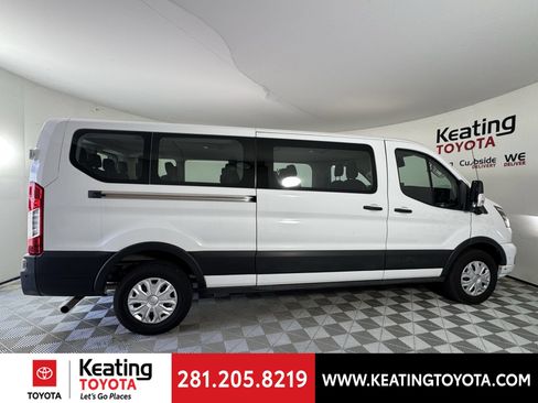 Used 2023 Ford Transit 350 XLT RWD image 4
