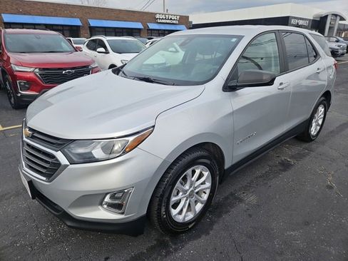 Certified 2020 Chevrolet Equinox LS w/ LS Convenience Package image 3