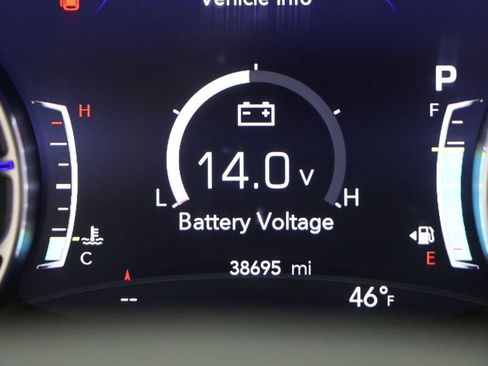Used 2022 Chrysler Pacifica Limited AWD/4WD image 19