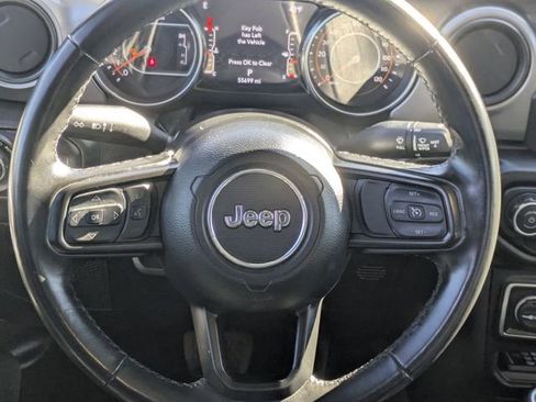 Used 2022 Jeep Gladiator Sport image 13