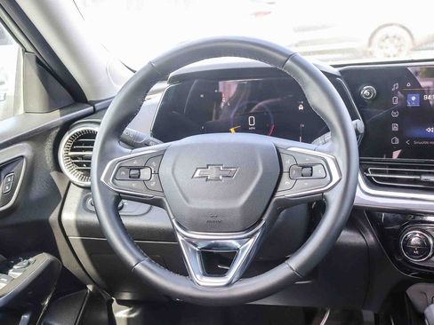 Used 2025 Chevrolet Trax ACTIV w/ Driver Confidence Package FWD image 15
