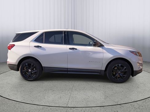 Used 2018 Chevrolet Equinox LT image 22