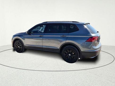 Used 2021 Volkswagen Tiguan S FWD image 4