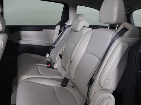Certified 2026 Honda Odyssey EX-L image 33