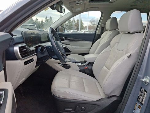 Used 2023 Kia Telluride EX image 14