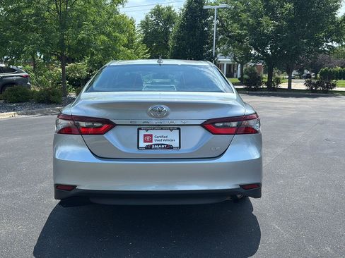 Used 2022 Toyota Camry LE FWD image 12