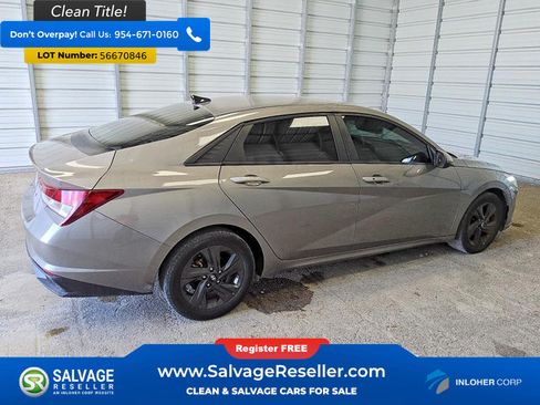 Used 2021 Hyundai Elantra SEL FWD image 4