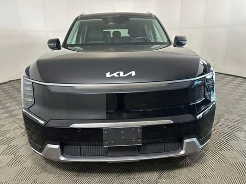 Used 2024 Kia EV9 Wind image 8