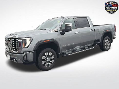 Used 2024 GMC Sierra 2500 Denali w/ Denali Reserve Package AWD/4WD image 2