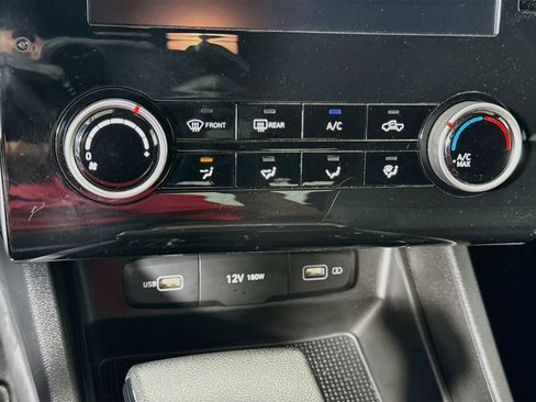 Used 2022 Hyundai Santa Cruz SEL FWD image 16
