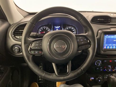 Used 2018 Jeep Renegade Altitude image 19