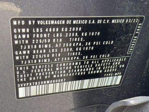 Certified 2022 Volkswagen Taos SE image 18