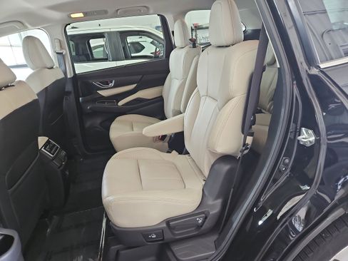 Used 2022 Subaru Ascent Limited AWD/4WD image 12