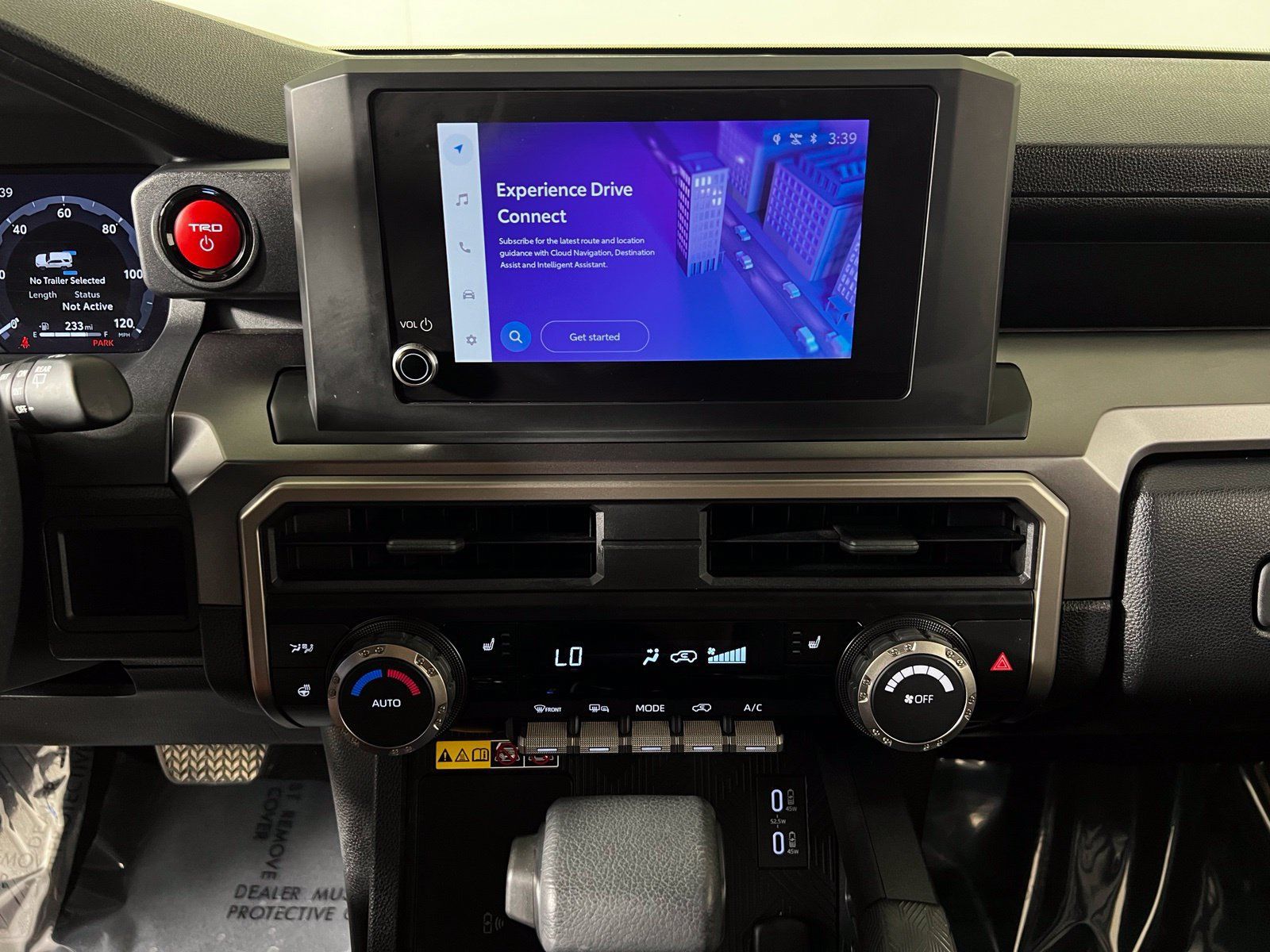 Certified 2025 Toyota 4Runner TRD Off-Road AWD/4WD image 17