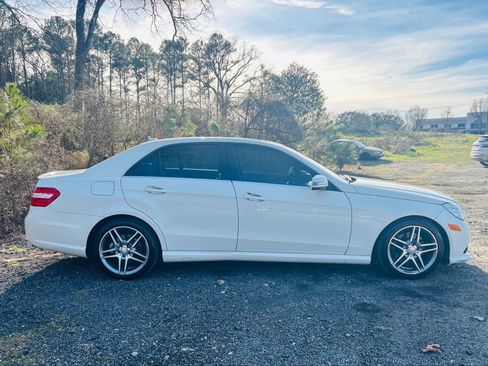 Used 2010 Mercedes-Benz E 350 Sedan image 6