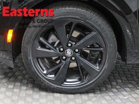 Used 2023 Buick Envision Essence w/ Sport Touring Package image 34