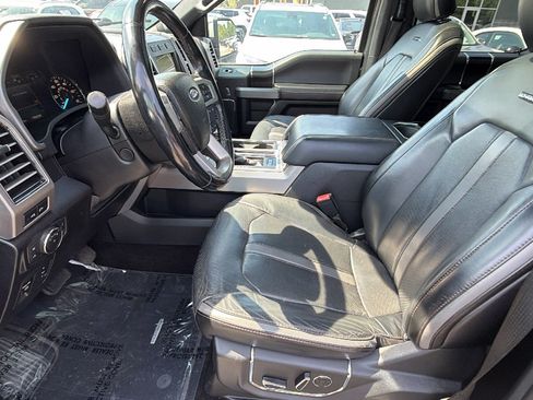 Used 2018 Ford F150 Platinum w/ Equipment Group 701A Luxury AWD/4WD image 16