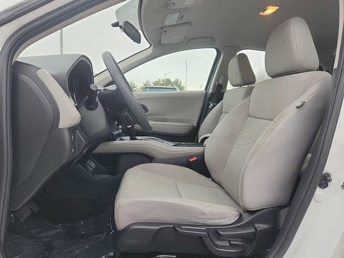 Certified 2017 Honda HR-V LX image 13