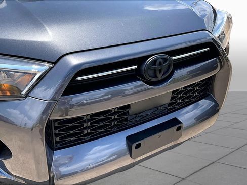 Used 2023 Toyota 4Runner SR5 Premium w/ Moonroof Package RWD image 29