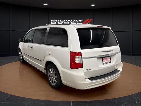Used 2012 Chrysler Town & Country Touring-L w/ Entertainment Group #2 image 3