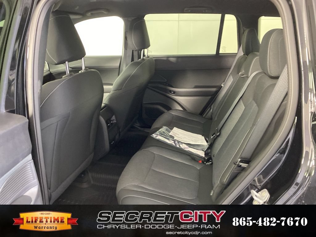 New 2026 Jeep Cherokee Laredo AWD/4WD image 28