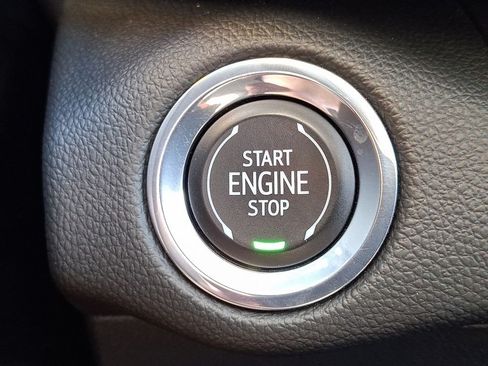 Used 2023 Buick Envision Essence AWD/4WD image 23