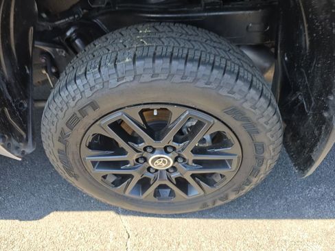 Used 2024 Toyota Tundra Limited image 5