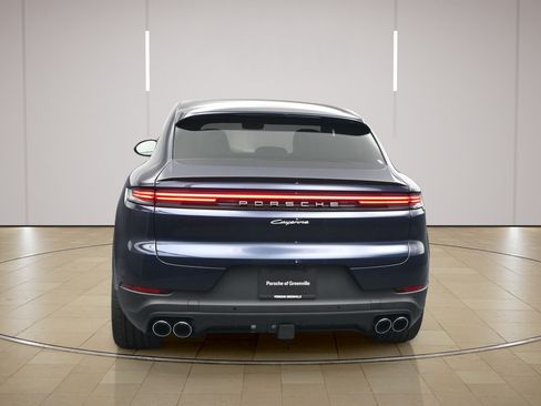 Certified 2026 Porsche Cayenne Coupe AWD/4WD image 21