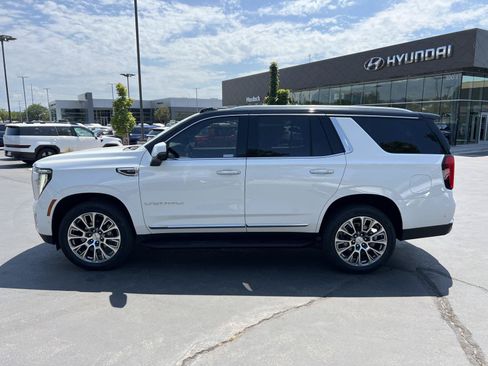 Used 2025 GMC Yukon Denali AWD/4WD image 12