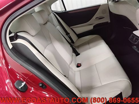 Used 2025 Lexus ES 350 w/ Premium Package image 15