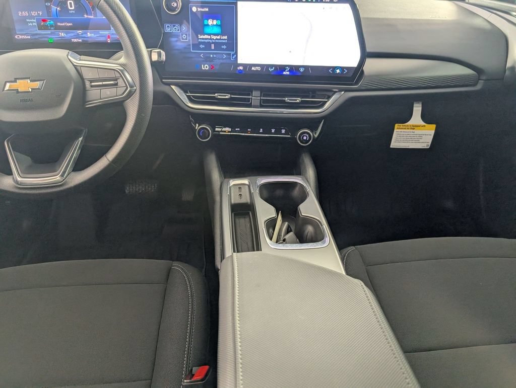 Certified 2026 Chevrolet Equinox EV LT FWD image 23