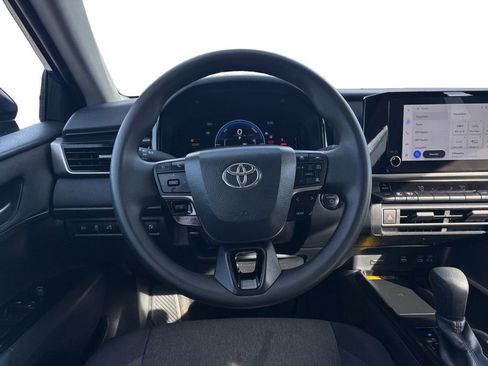 Used 2025 Toyota Camry XSE image 18