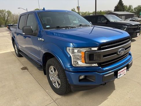 Used 2018 Ford F150 XLT w/ Equipment Group 302A Luxury AWD/4WD image 3