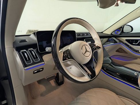Used 2024 Mercedes-Benz S 580 4MATIC Sedan image 4