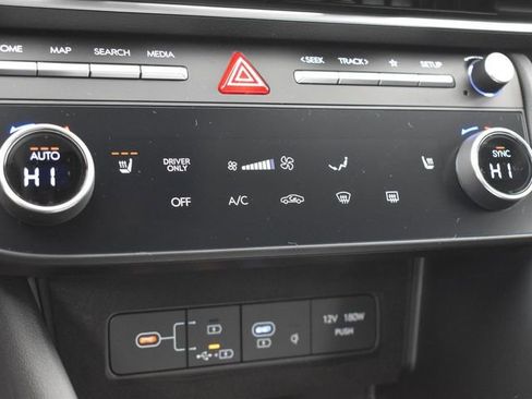 Used 2025 Hyundai Sonata SEL FWD image 15
