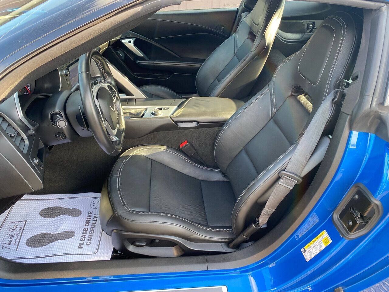 Used 2016 Chevrolet Corvette Stingray Coupe RWD image 36
