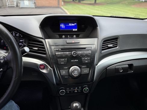 Used 2017 Acura ILX image 19