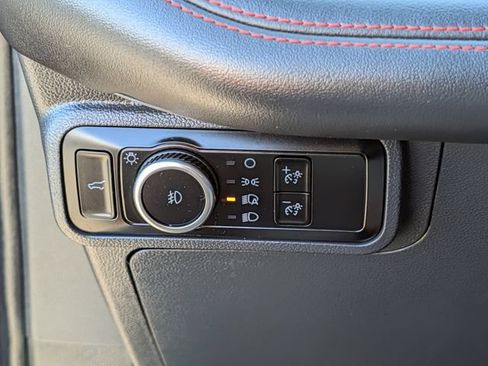 Used 2025 Ford Explorer ST AWD/4WD image 25