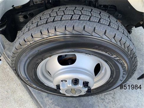 Used 2023 Chevrolet Express 4500 Extended w/ Power Convenience Package image 19