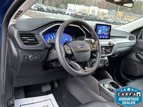 Used 2022 Ford Escape SEL w/ Technology Package image 16