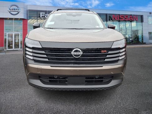 New 2026 Nissan Kicks SR w/ Cold Weather Package image 2